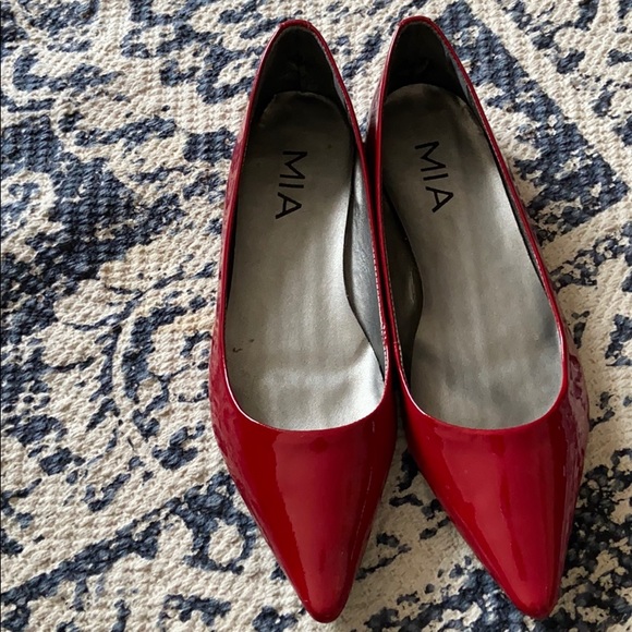 MIA Shoes - Pointy toe flats- red patent leather